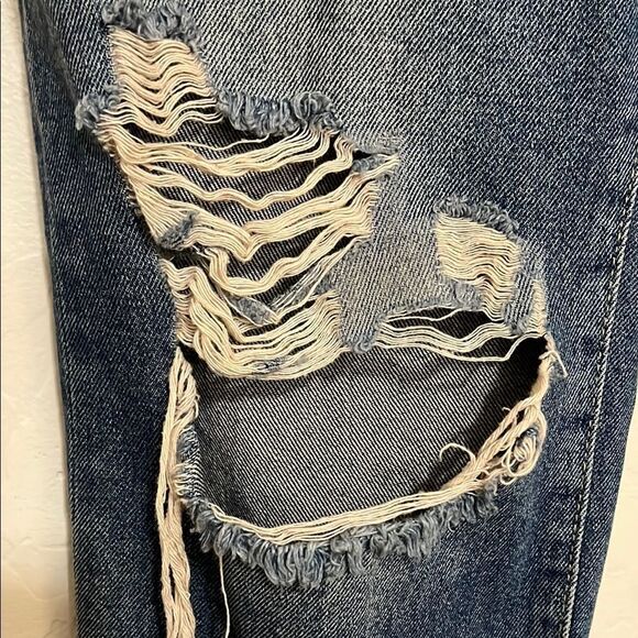 Free People Tattoo Distressed Blue Ripped Holes Cropped Denim Raw Hem Jeans Boho - Picture 5 of 16